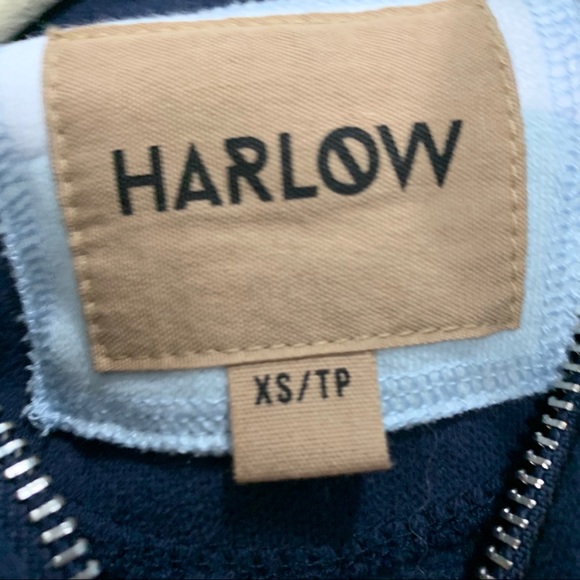 HARLOW ZIP UP SWEATER ✨🦋 - Picture 2 of 3